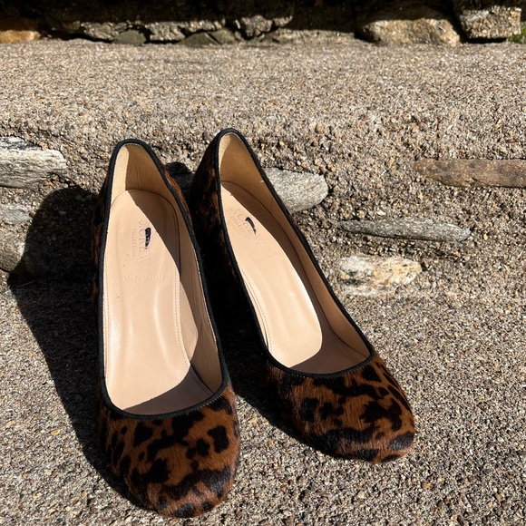 J. Crew Collection Size 9 Leopard Print Animal Hair Chunky Heel Pumps Calf Hair - Picture 8 of 10
